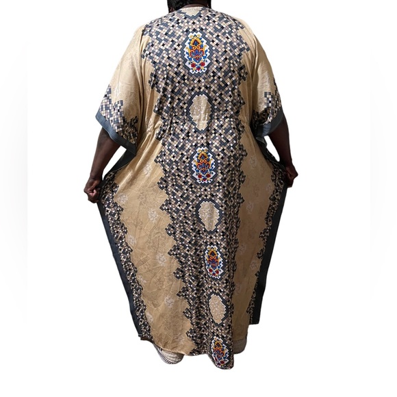 NF Women Caften Dress - Picture 4 of 4